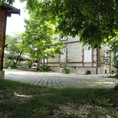Au Fil De Troyes Acomodação com café da manhã Sainte-Savine Exterior foto