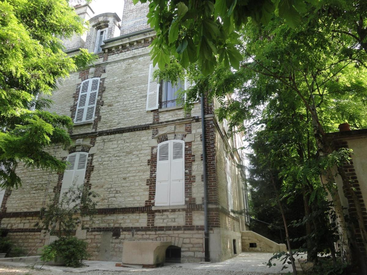 Au Fil De Troyes Acomodação com café da manhã Sainte-Savine Exterior foto